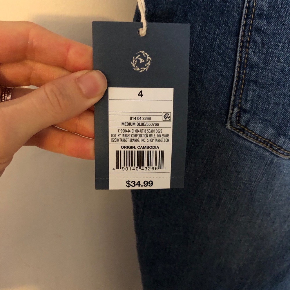 Never been worn Universal Threads overalls